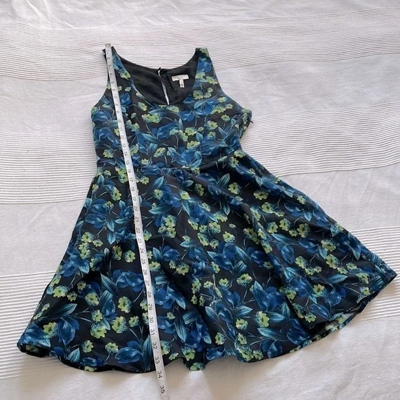 JOIE Mare Blue Floral Linen and Silk Dress Size Medium - Picture 8 of 8